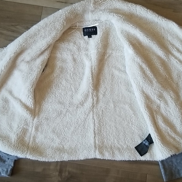 Guess Sherpa Jacket - Picture 3 of 4